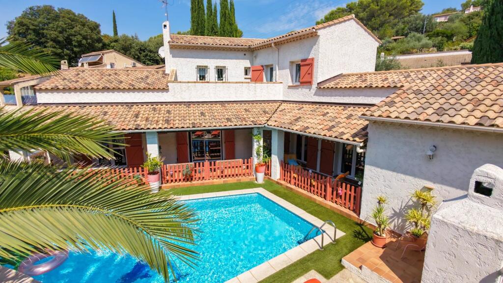 Main image of property: Provence-Alps-Cote d`Azur, Var, Trans-en-Provence