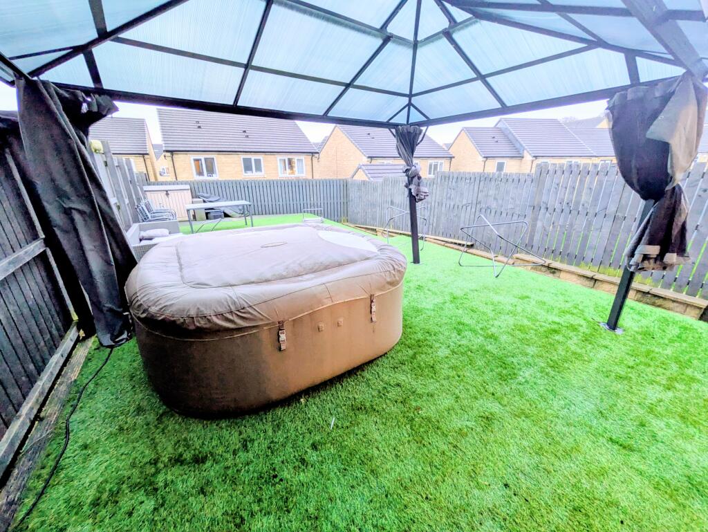 Additional image 23 of Harrowins Farm Drive, Bradford, BD13