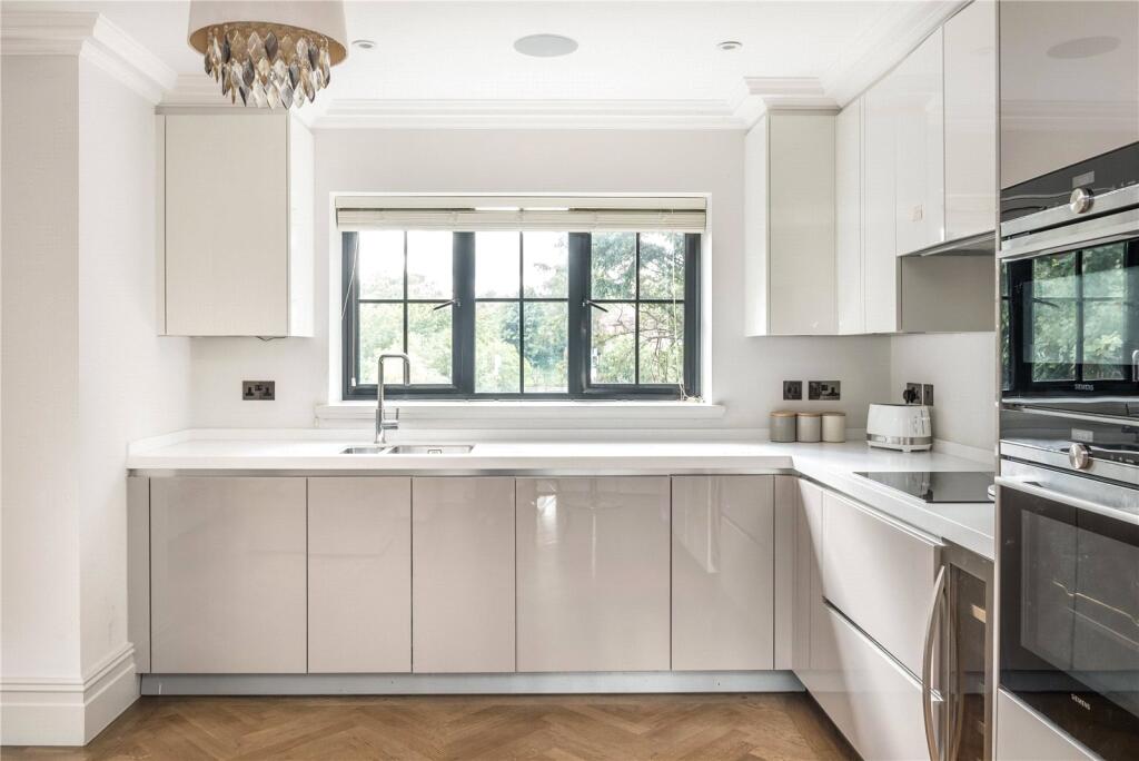 Apartment in Guildford - View 4