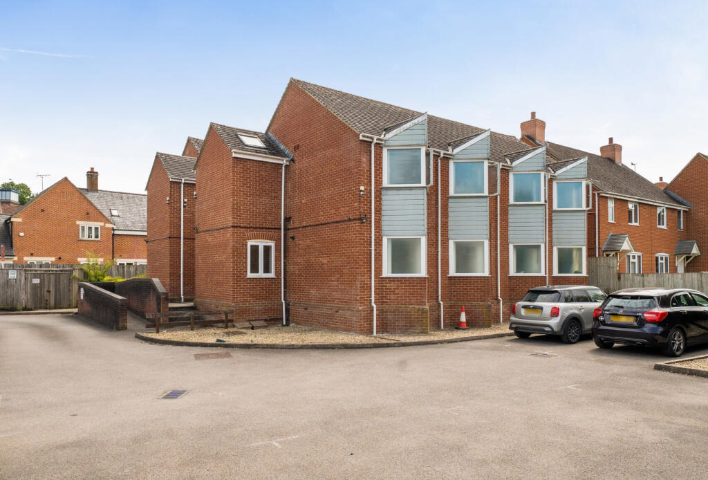 Main image of property: Gladfield Square, Dudbridge Road, Stroud, Gloucestershire, GL5