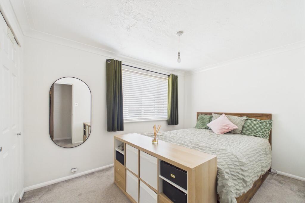 Apartment in Winkfield, Martin's Heron - View 5