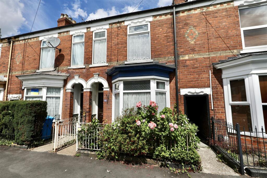 3-bed terraced on Ventnor Street, Hull, £90,000