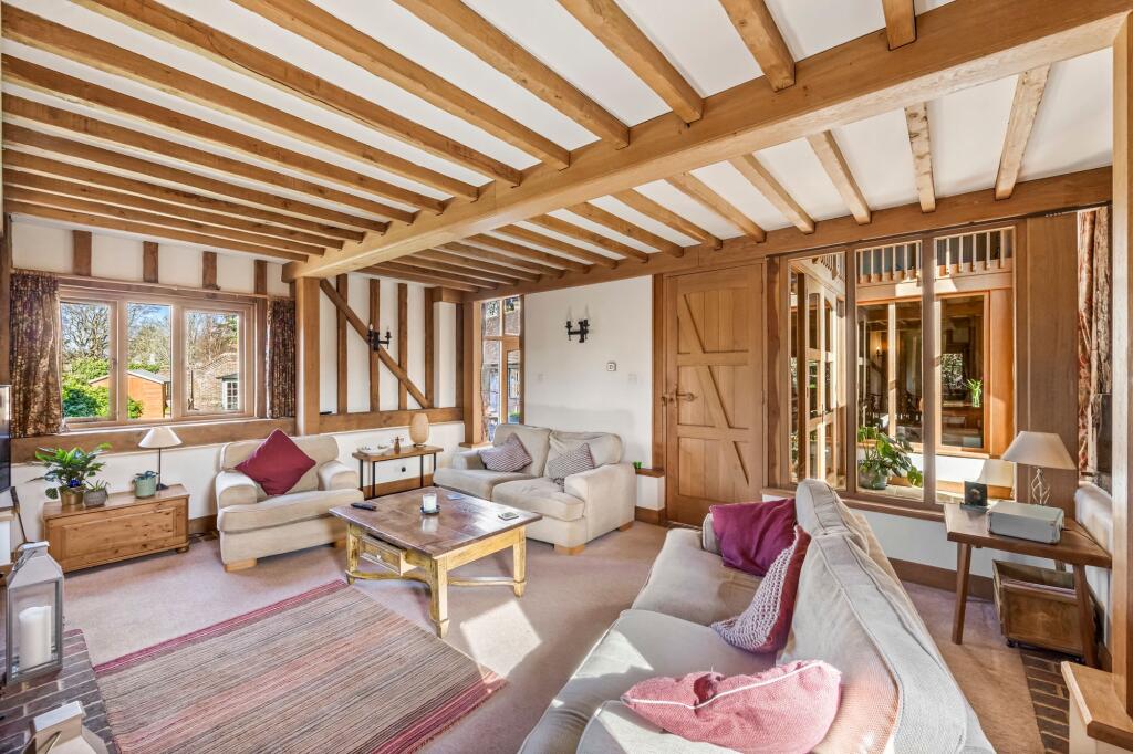 Hassocks Road, Hurstpierpoint, BN6 - More