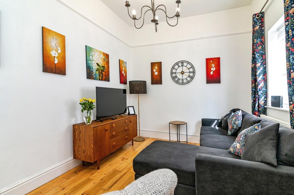 Apartment in Gedling, Woodborough - View 4