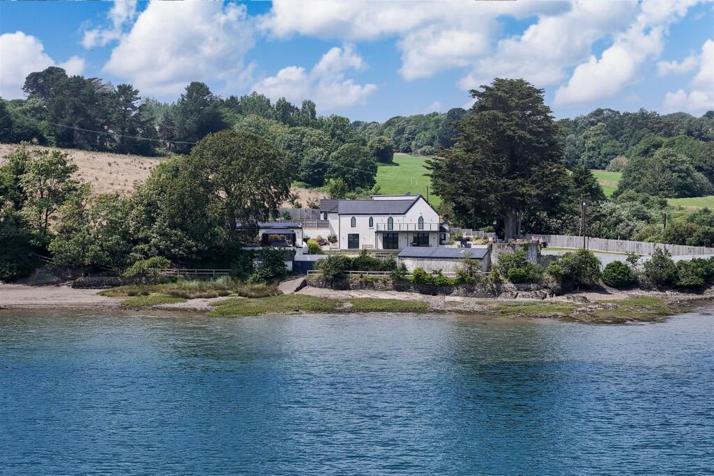 Main image of property: Churchill Way, Northam