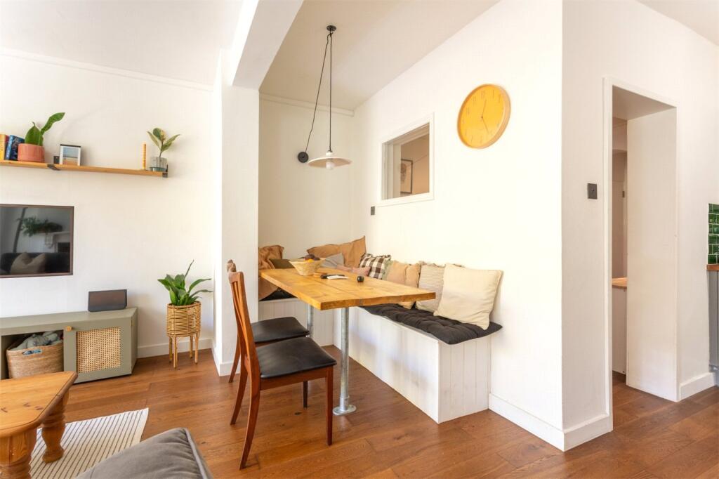 Apartment in Hove, Brighton and Hove - More