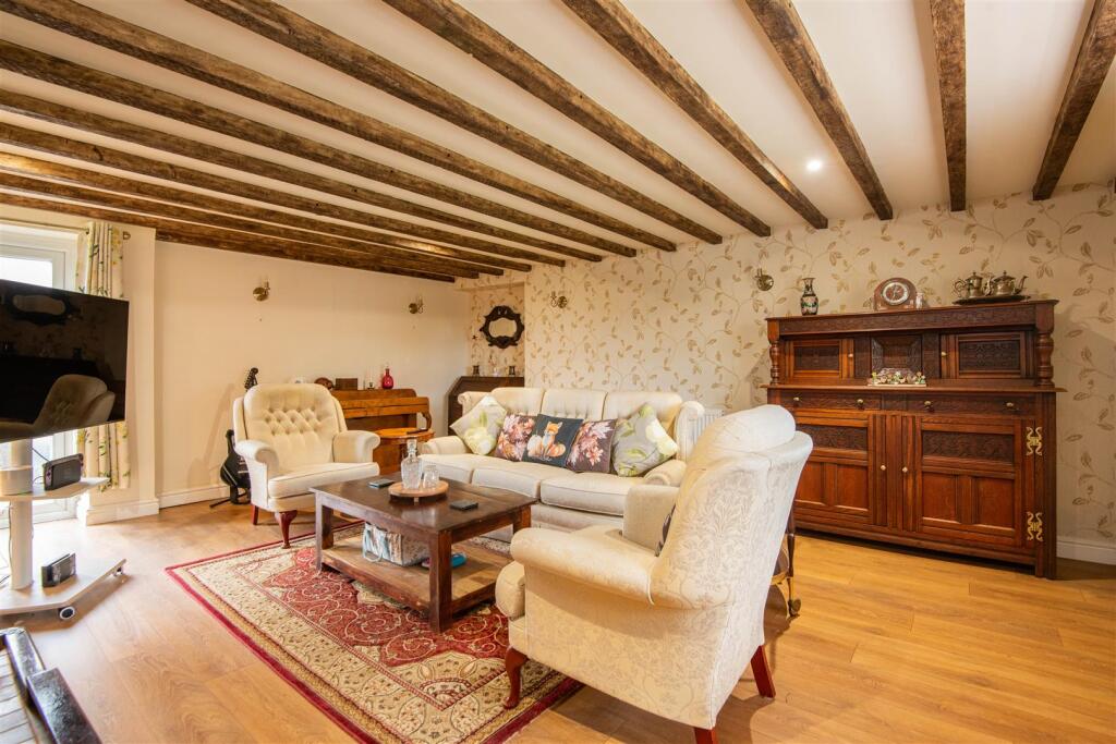 House in Preston - View 5