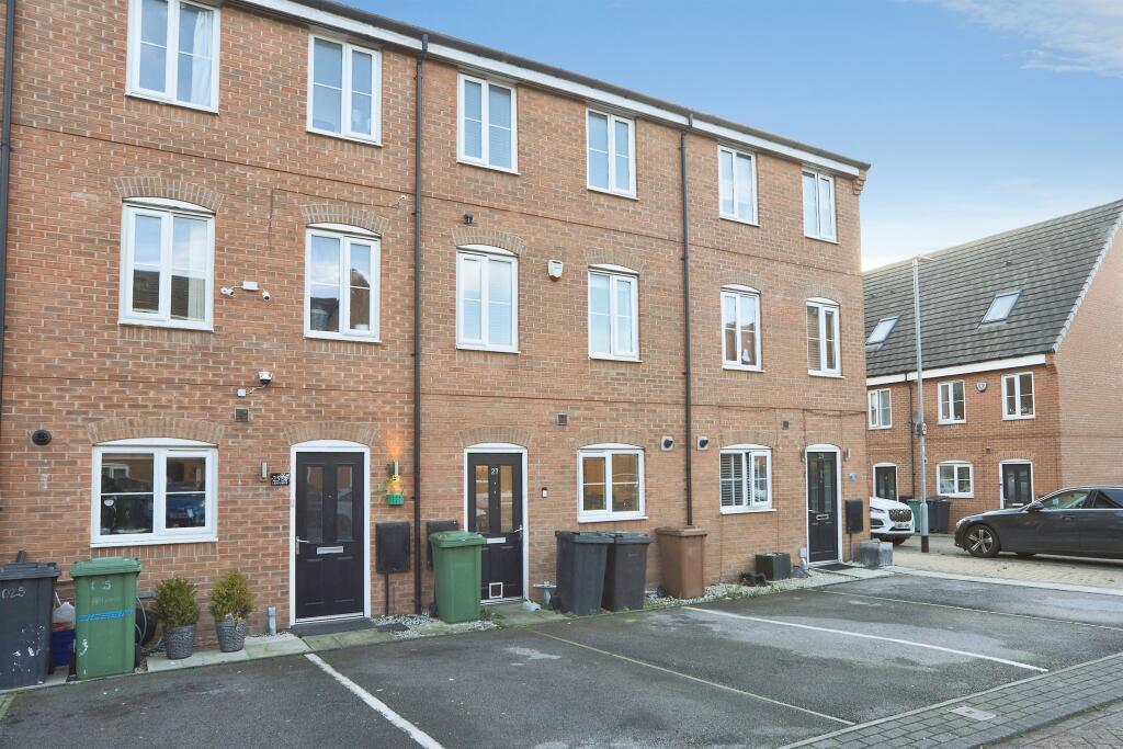 Main image of property: Leng Drive, Thornbury, Bradford
