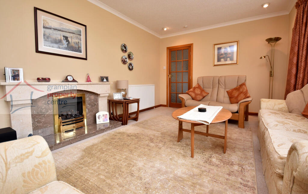 House in Elgin, Morriston - More