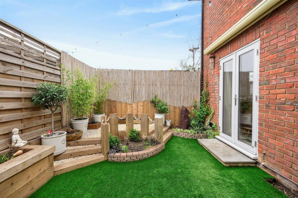 House in Christchurch, Purewell - View 2