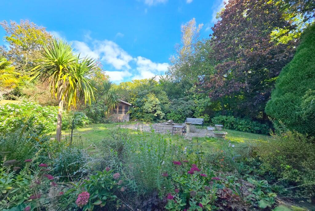Saxon Place, Lower Buckland Road, Lymington, Hampshire photo 4