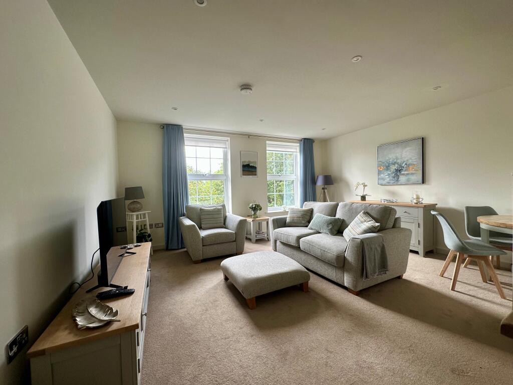 Apartment in Dorchester - View 3