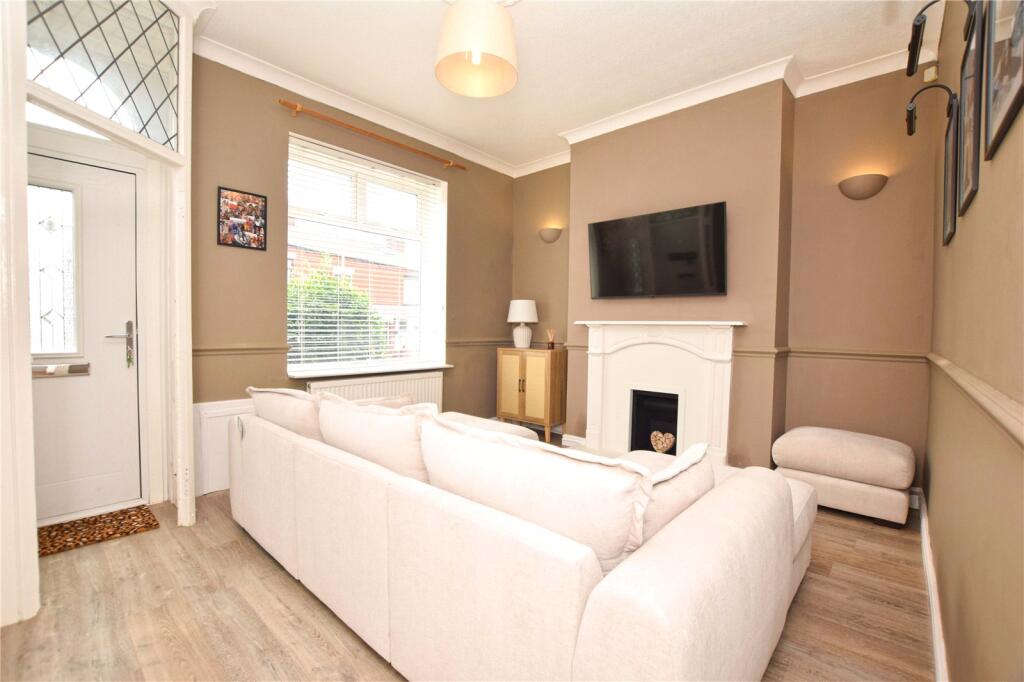 Middleton Road, Chadderton, Oldham, Greater Manchester, OL9 photo 3