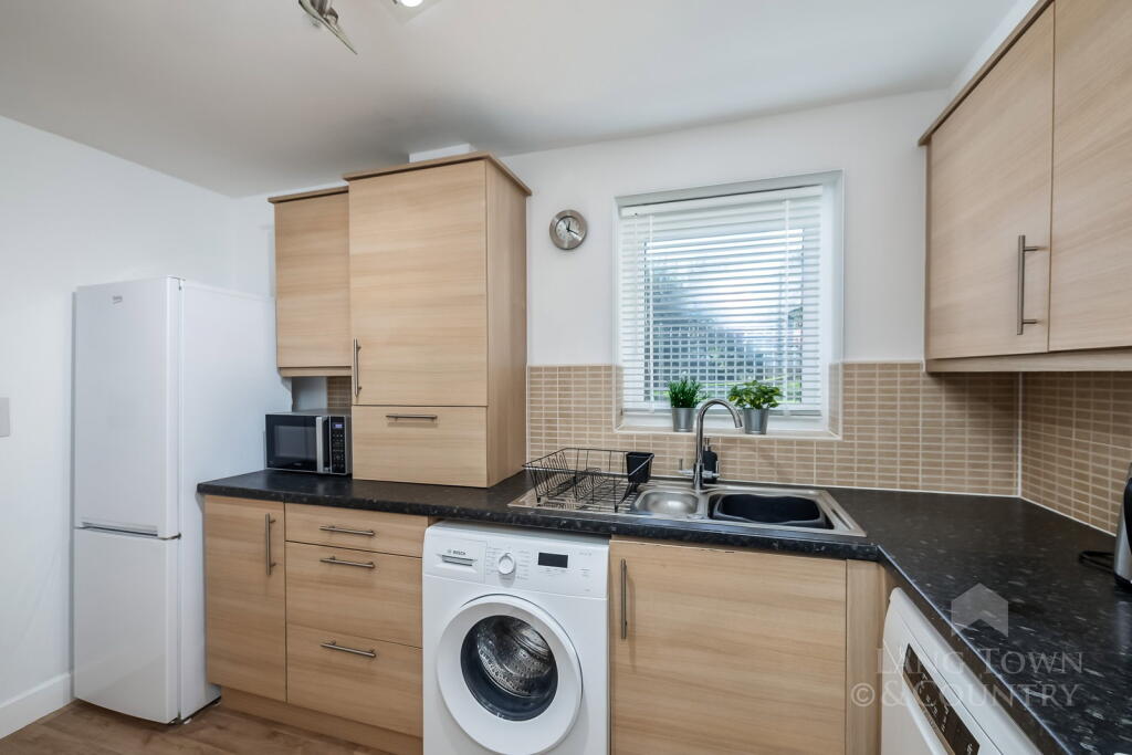 House in Plymouth, Stoke - View 4