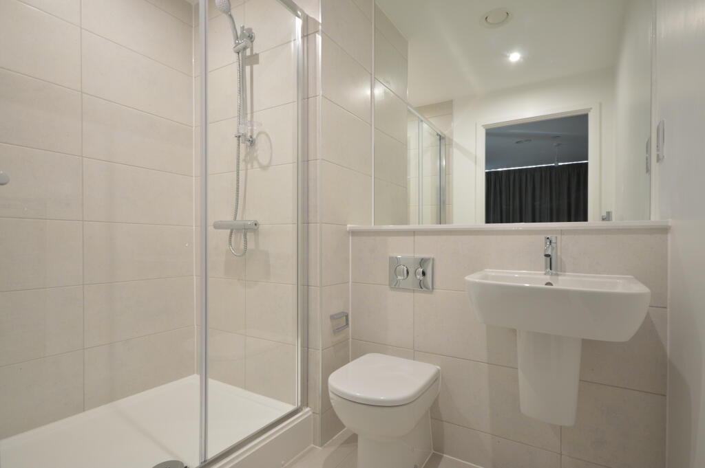 Apartment in Bristol - View 5