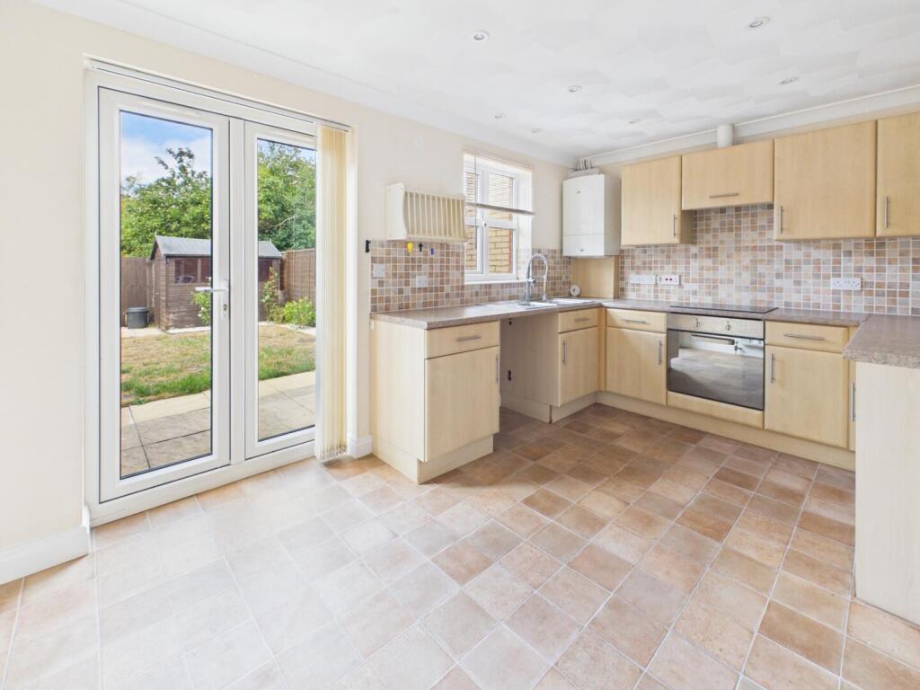 11 The Covert, Tattershall - View 2