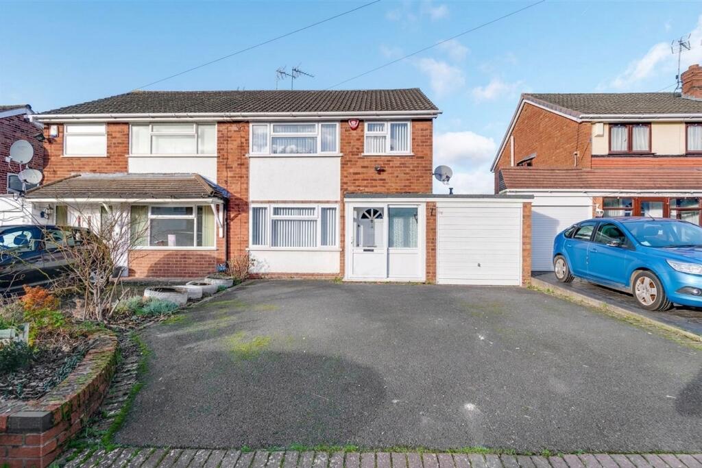 Main image of property: Hough Road, Birmingham, B14