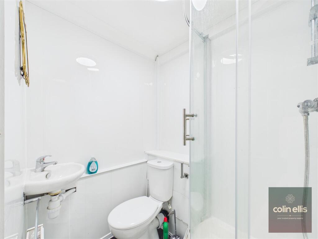 Apartment in Scarborough, Falsgrave - More