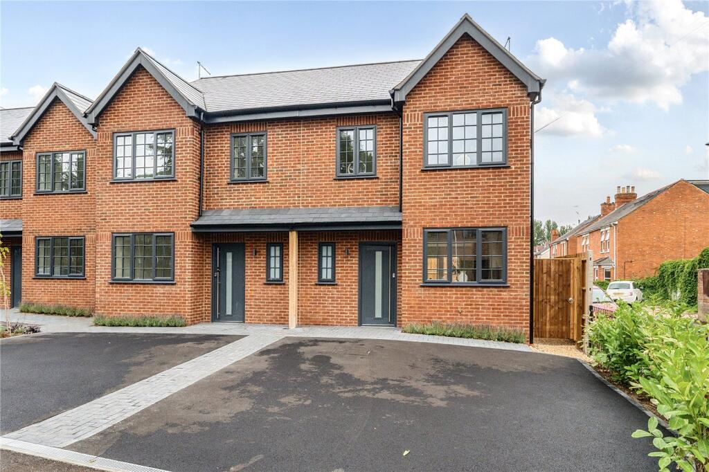 Main image of property: Park Road, Farnborough, Hampshire, GU14