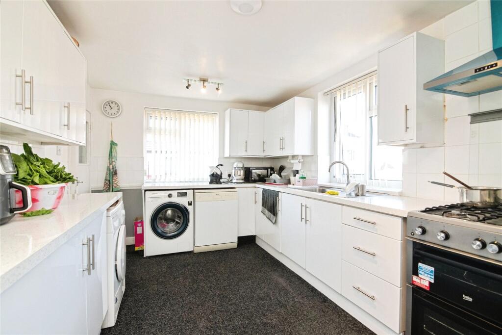 Additional image 4 of Swan Crescent, OLDBURY, West Midlands, B69