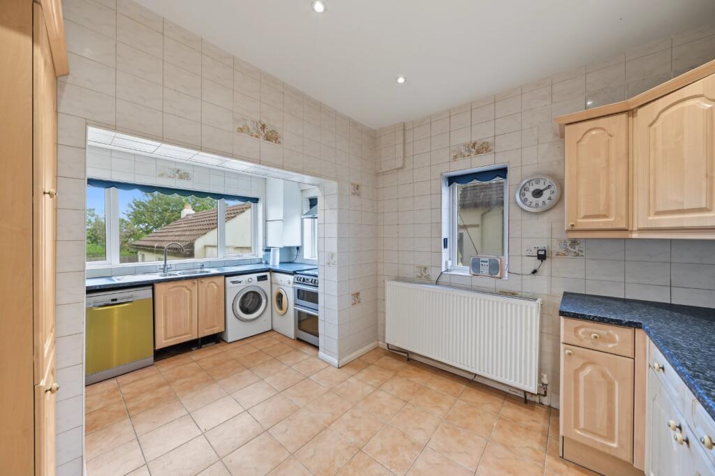House in Harrogate, Hornbeam Park - View 4