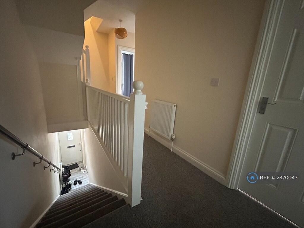 4 bedroom terraced house for rent