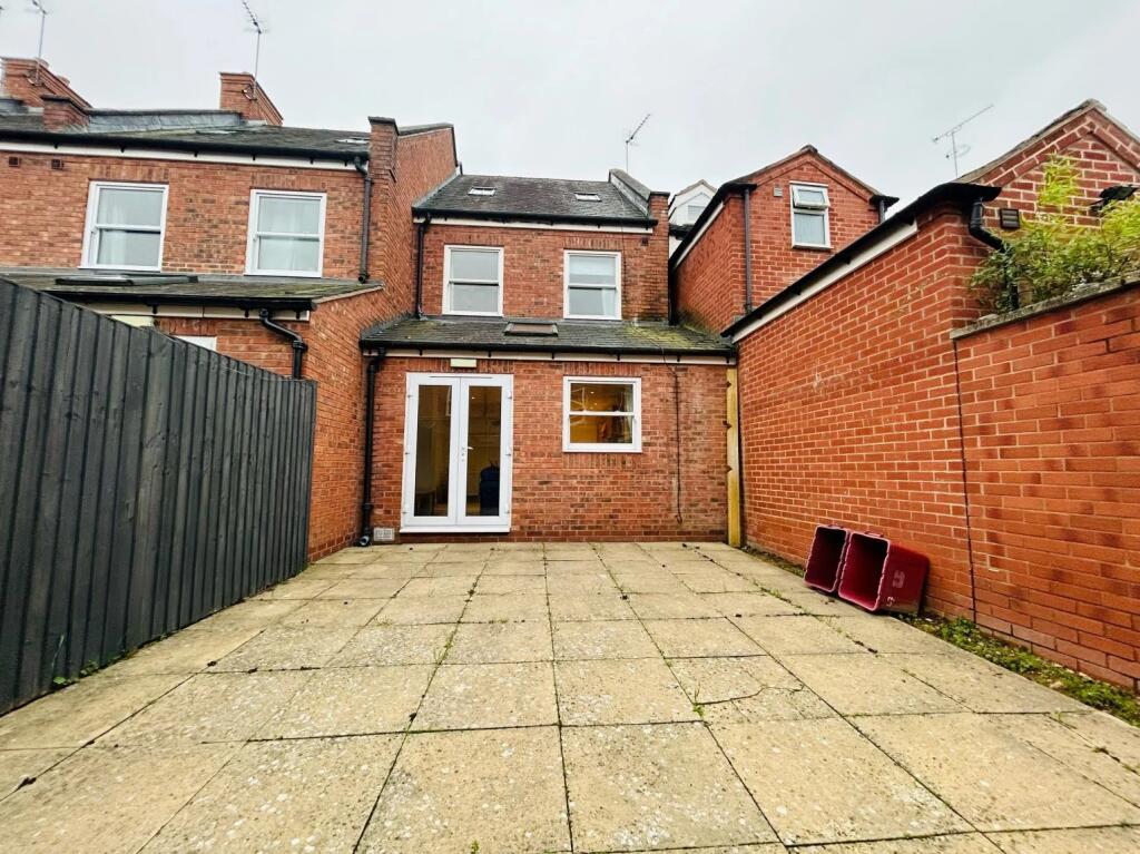 1 bedroom house share for rent