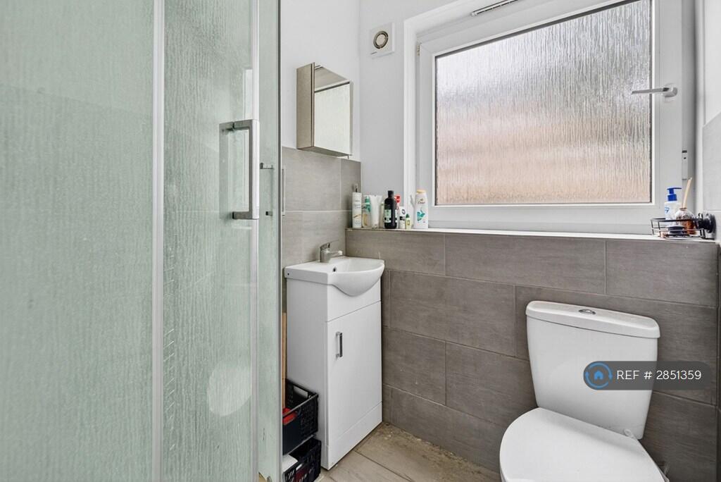 1 bedroom flat share for rent