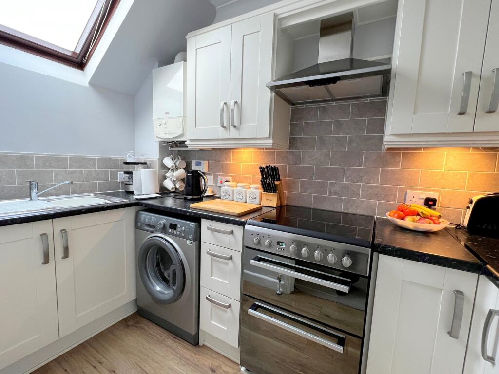 34-36 Whitefield Road, New Milton, Hampshire. BH25 6DF - View 5
