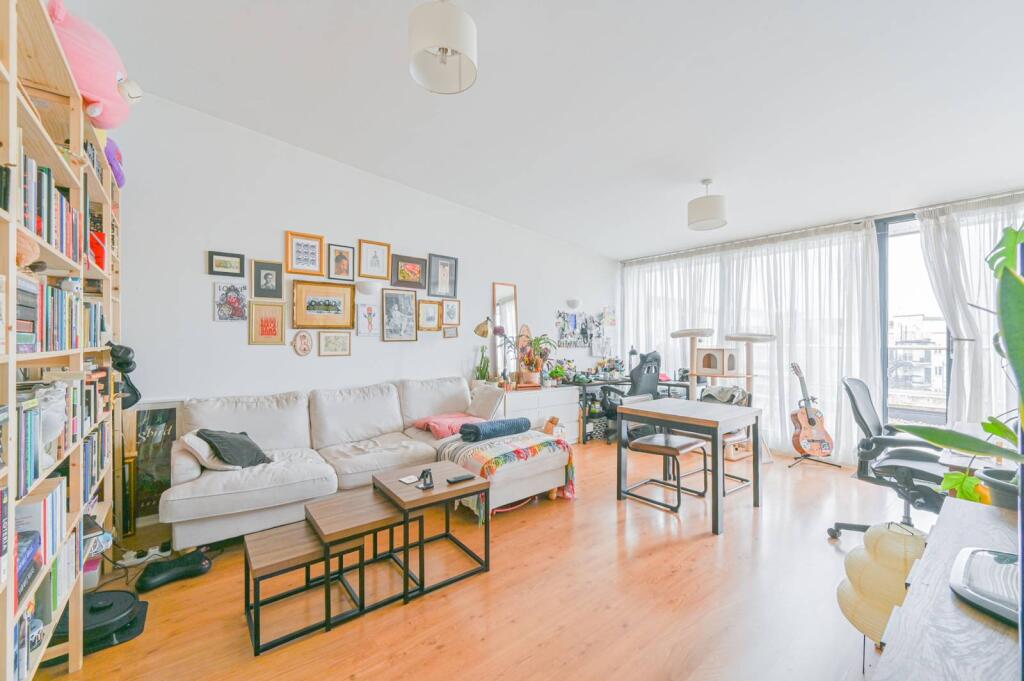 Main image of property: Streatham High Road, Streatham Hill, London, SW16