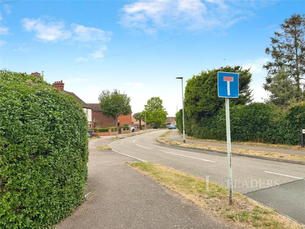 George Street, Clapham, Bedford photo 2