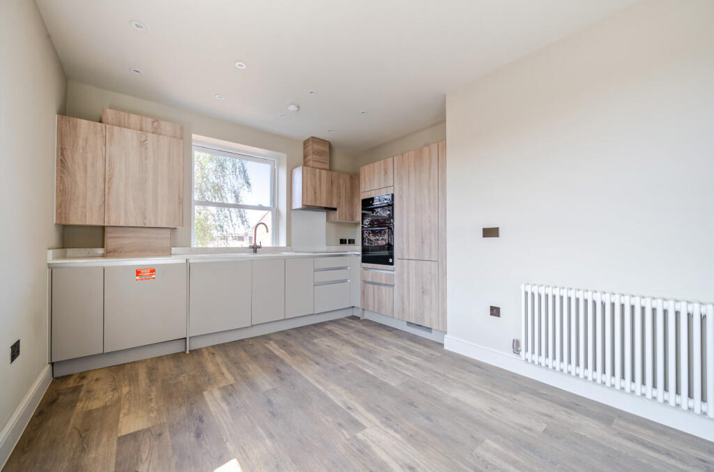 Apartment in Portsmouth - View 5