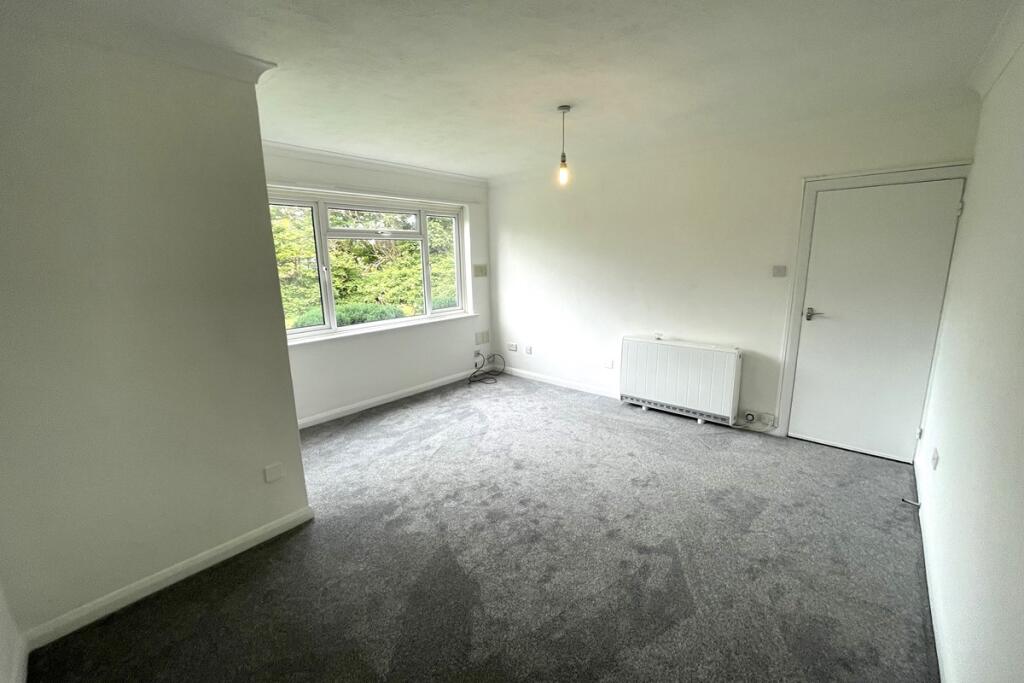 Campbell Court, Goring Street, Goring By Sea, Worthing, West Sussex, BN12 5AB photo 4