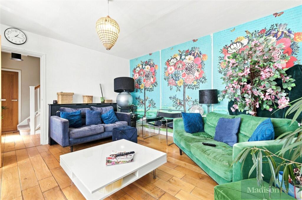 House in London - View 5