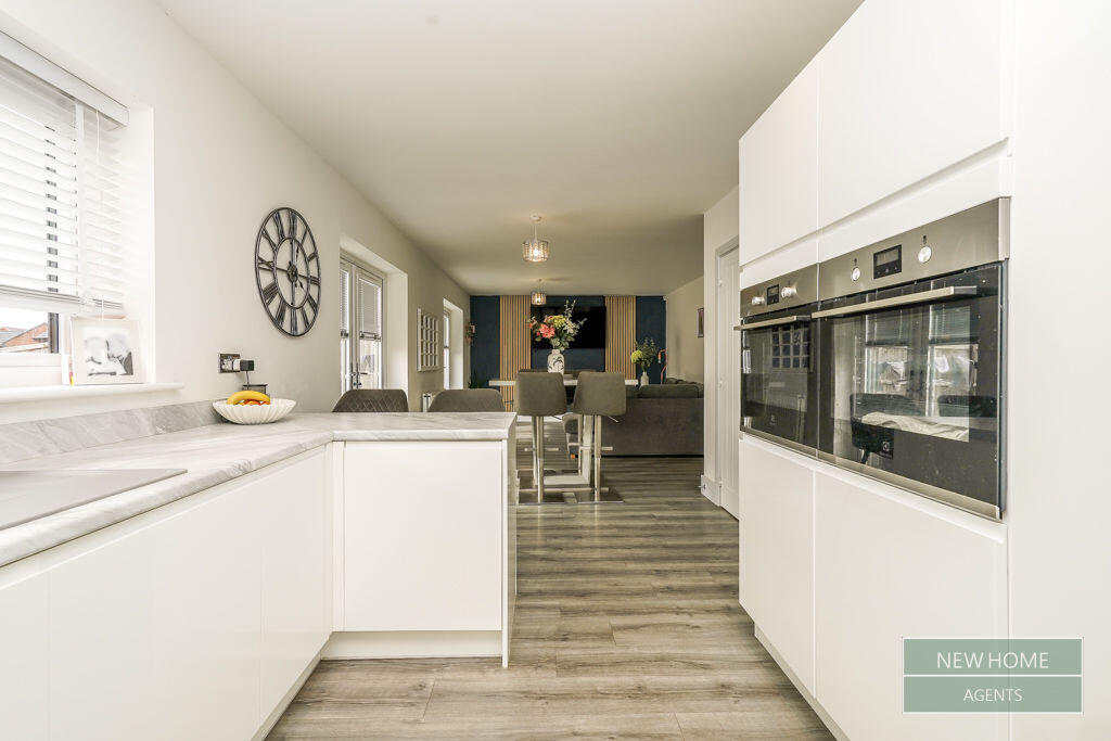 House in Egglescliffe, Kingsmead - View 4