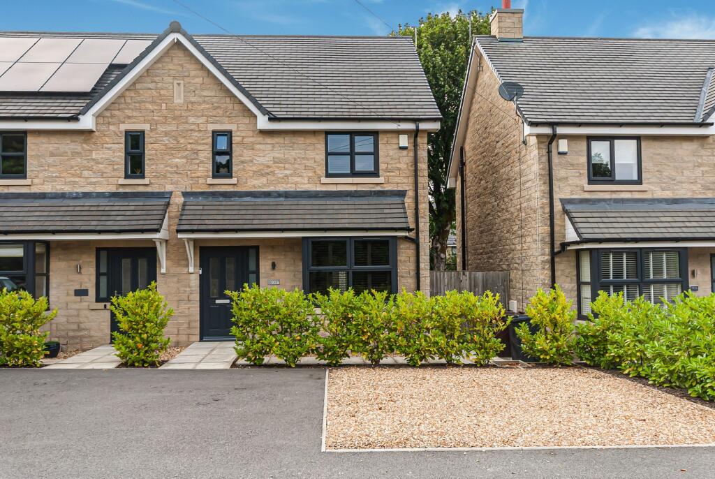 4-bed semi-detached on Manchester Road, Chapel-En-Le-Frith, SK23, £330,000