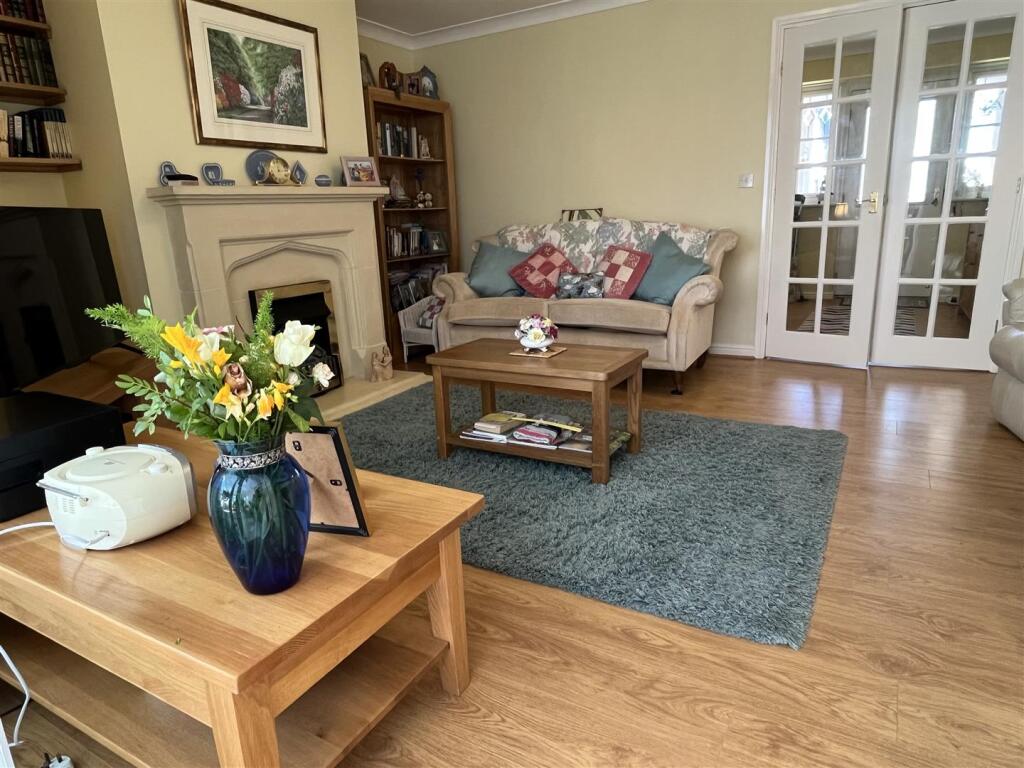 House in Old Colwyn, Conwy - View 3