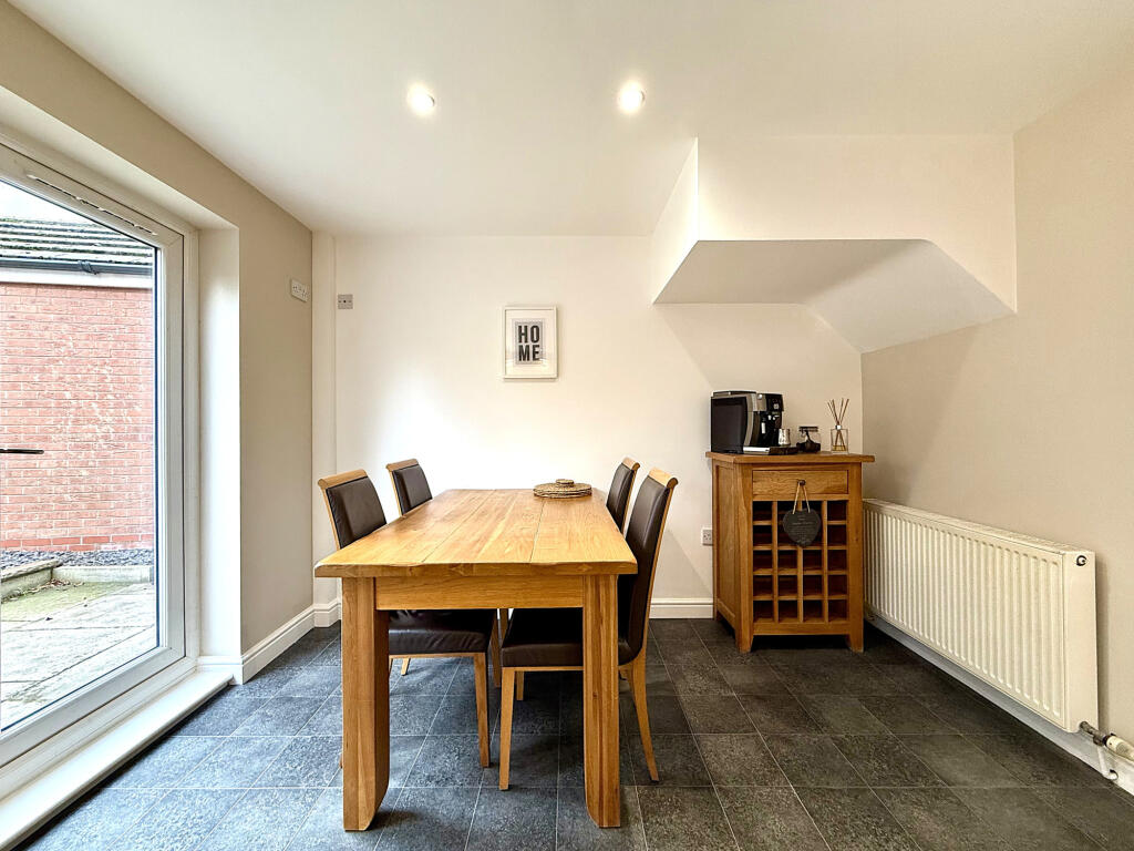 House in Wyre, Garstang - More