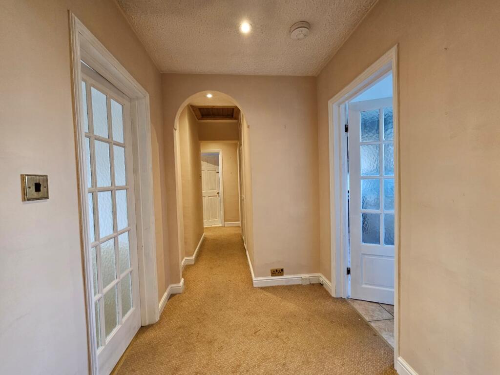 Rookwood Close, Cardiff, South Glamorgan photo 3