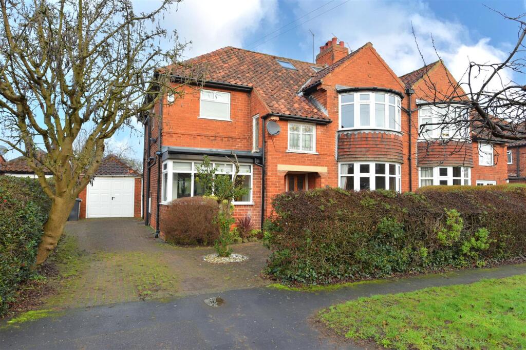 Main image of property: Lang Road, Bishopthorpe, York