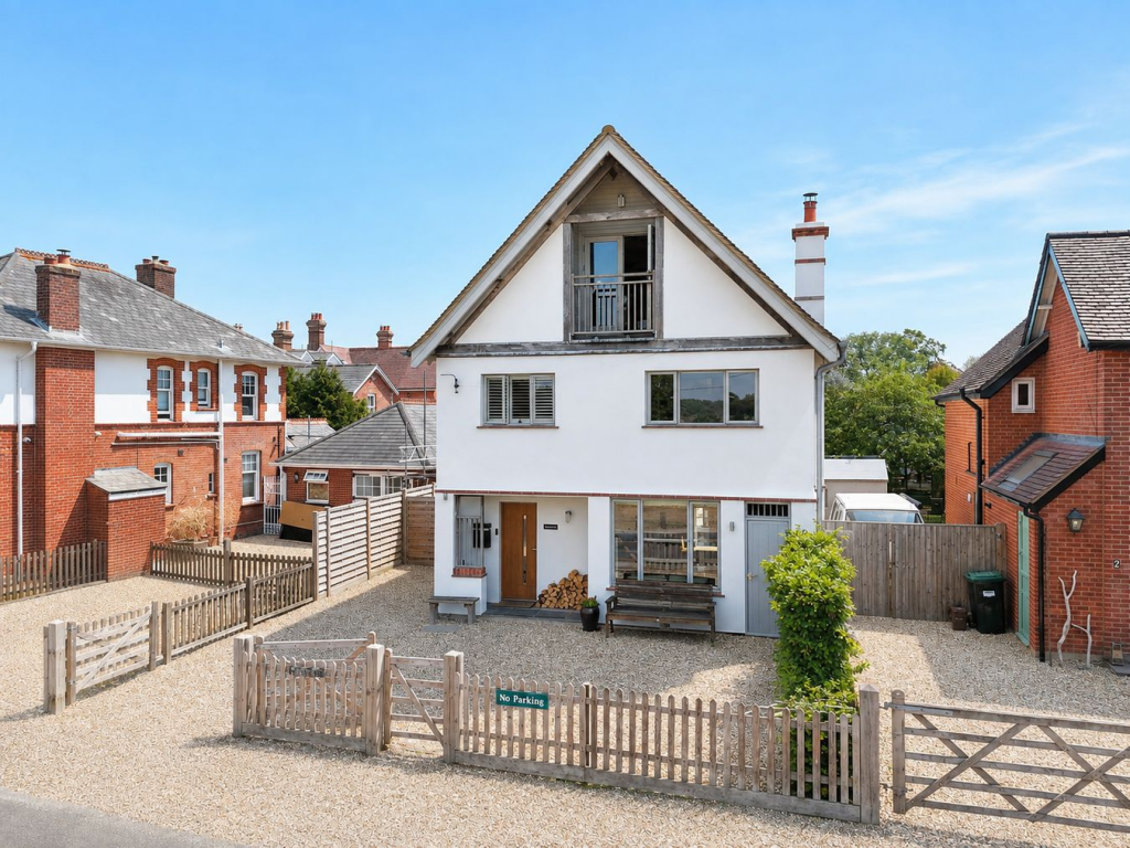 Main image of property: Meerut Road, Brockenhurst, SO42