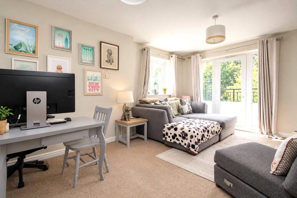Apartment in Guildford - View 4