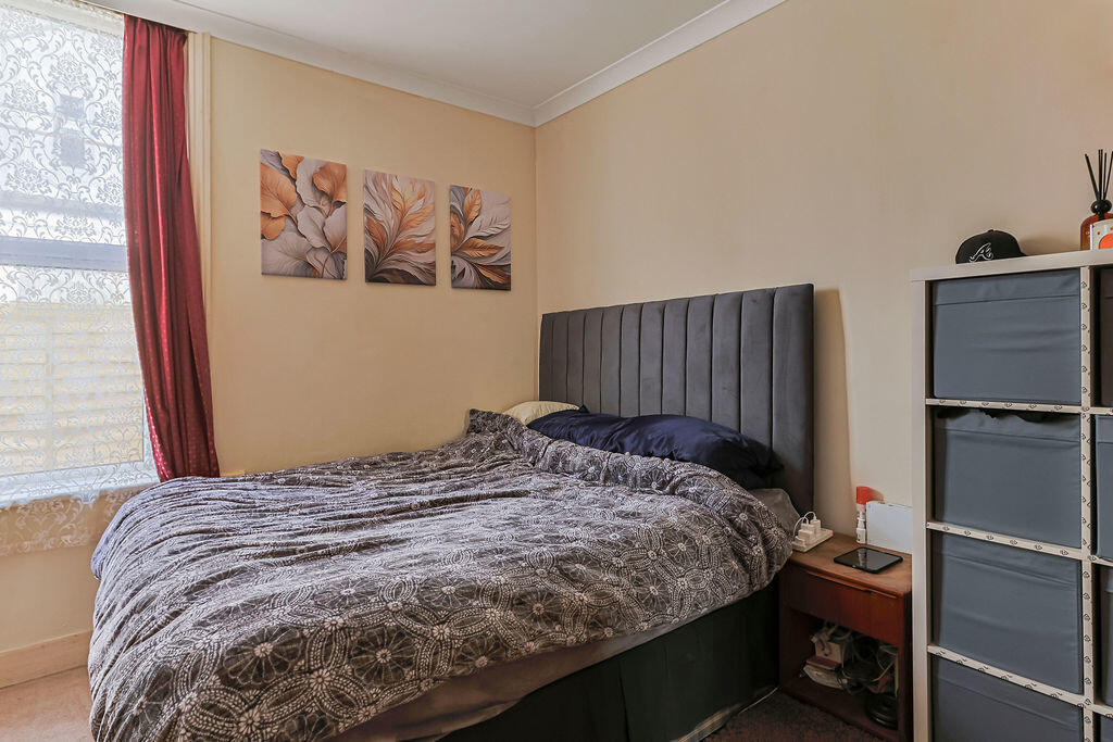 Apartment in Bournemouth, Boscombe - View 2