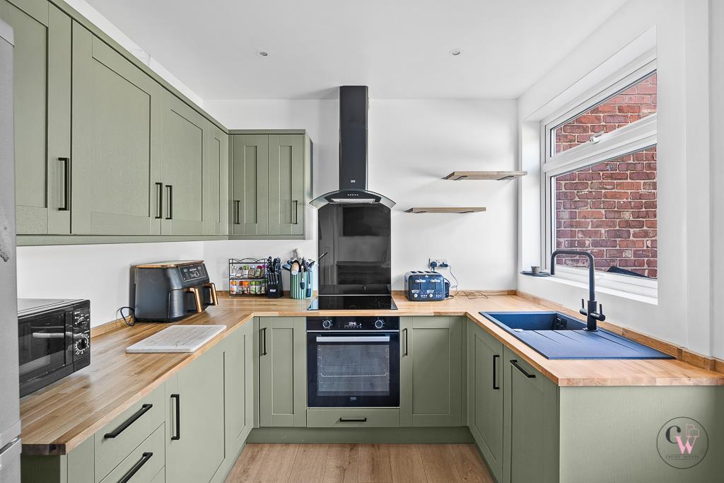 House in Crewe - View 2
