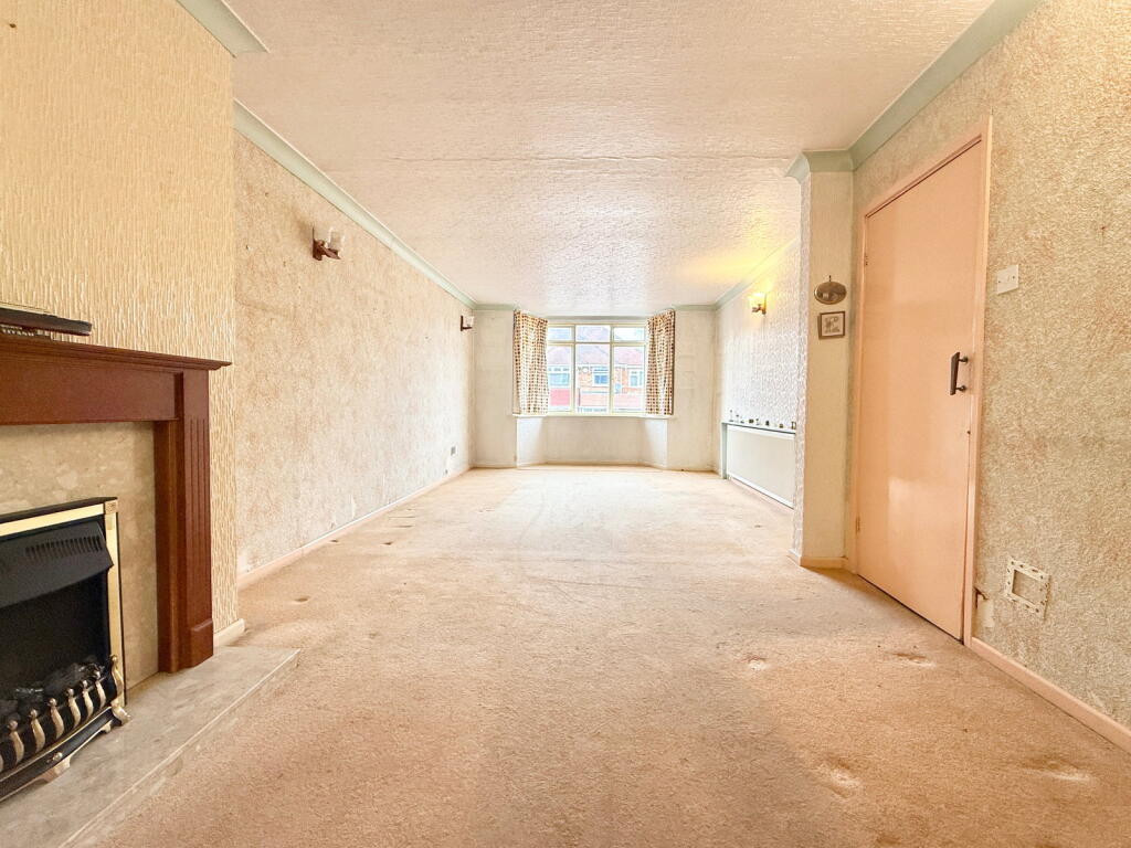 House in Dudley, West Midlands - More