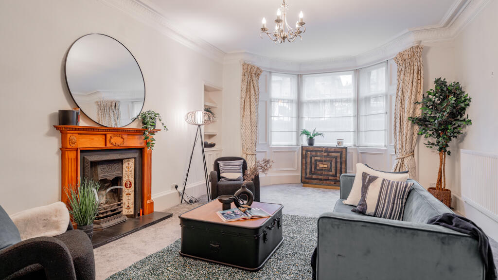 Apartment in Glasgow - View 5
