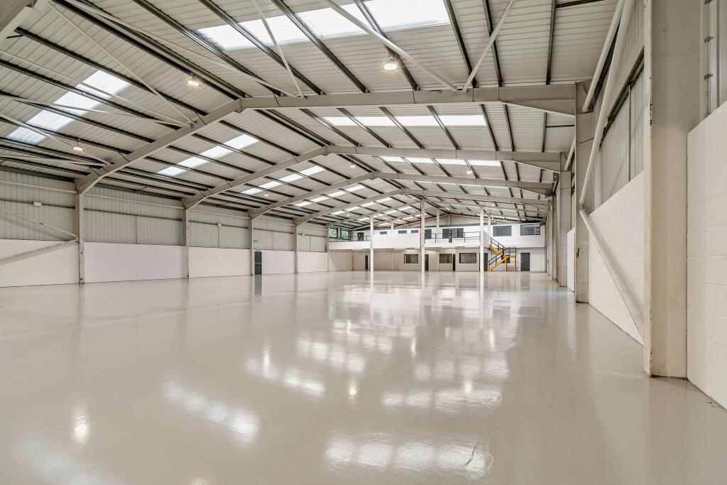 8567301-interior01-800.jpg