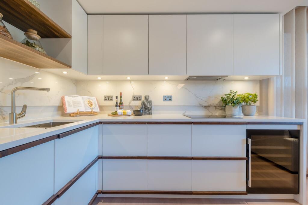 Apartment in London - View 5