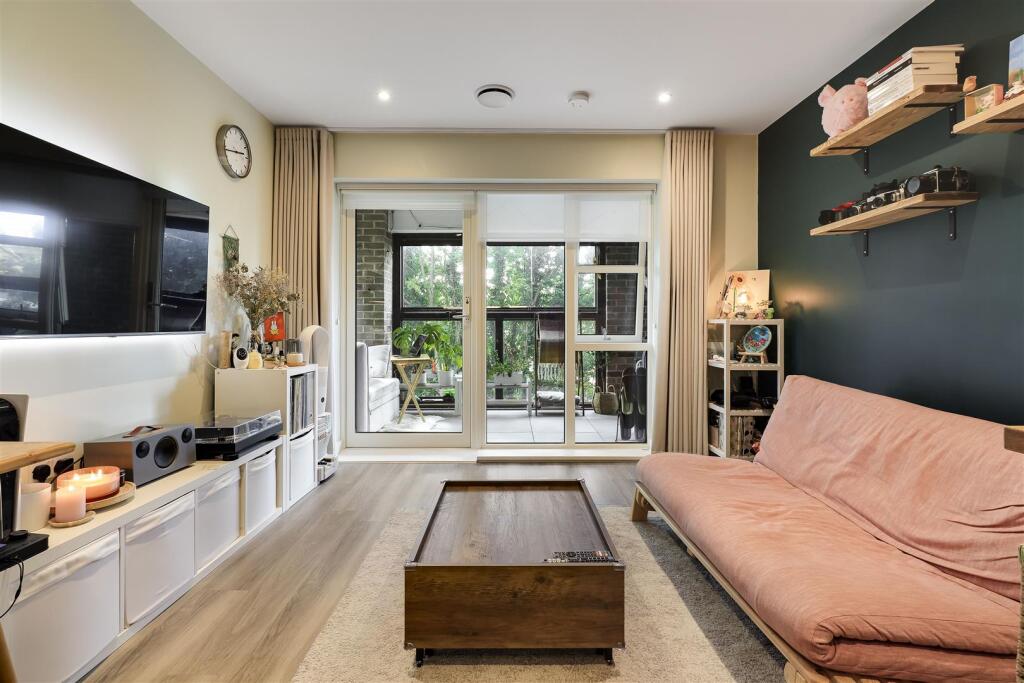 Apartment in Cambridge - More