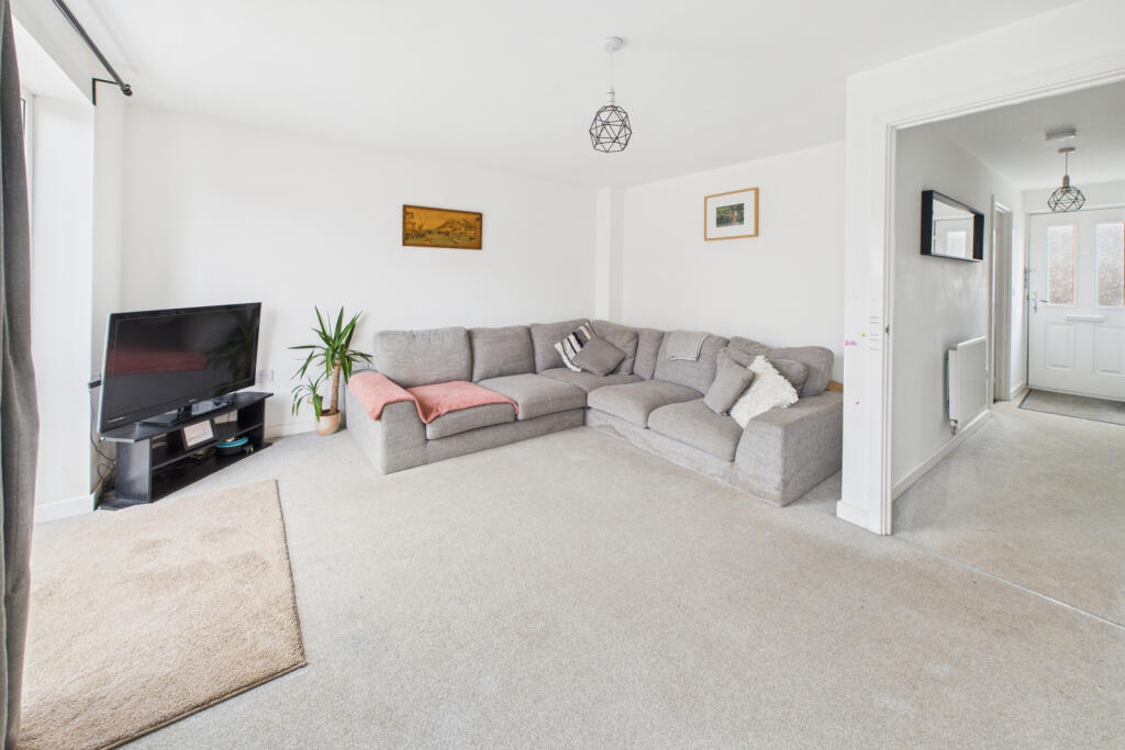 Kingfisher Drive, Lydney, Gloucestershire, GL15 5FX photo 3